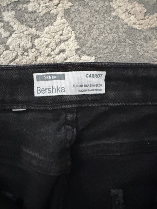 Blugi Rupti Bershka