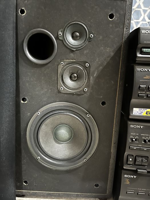 Продам муз центор sony LBT-A490