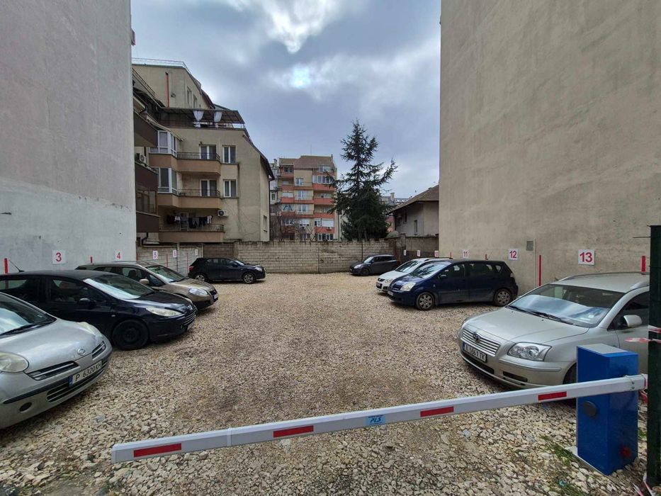 Паркоместа под наем