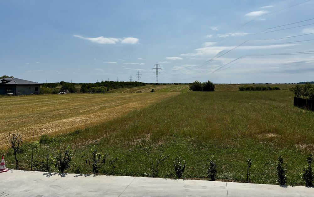 2.500 MP Intravilan | 30 KM BUCUREȘTI | Posibilitate Parcelare