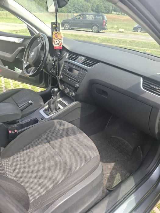 Vând Skoda Octavia 3