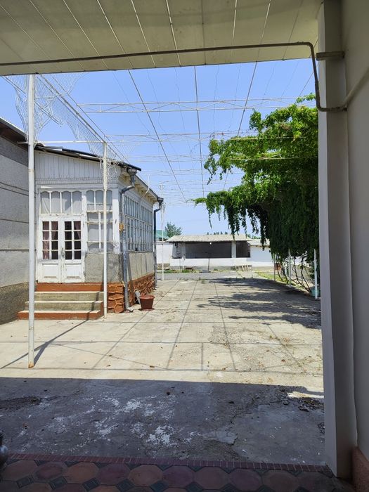 Zomindan shahar markazida 16 sotxlik kattagina yer uchaskasi sotilladi