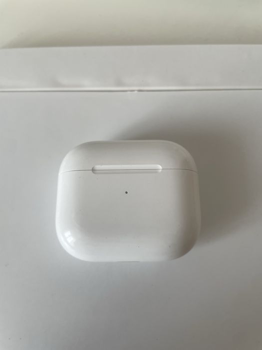 Продам Apple AirPods 3rd generation