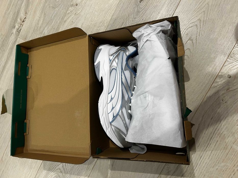 Маратонки Puma Morphic номер 44.5