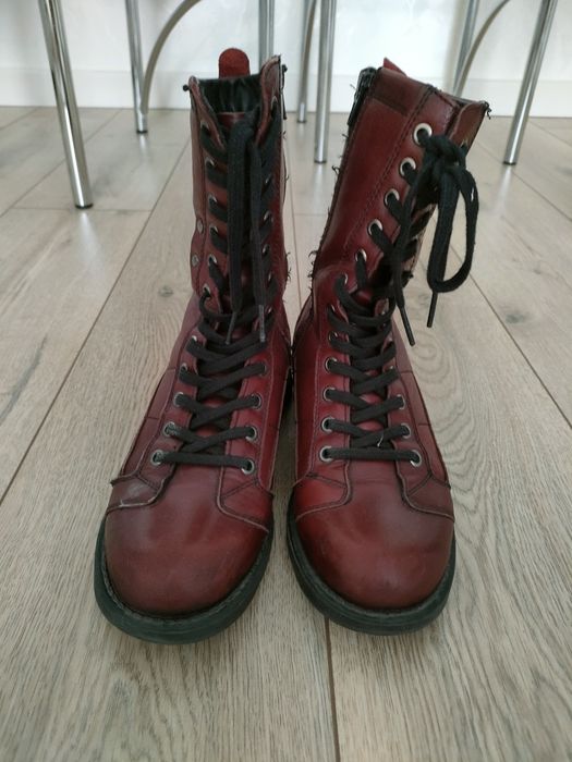 Продам женские ботинки осень весна 38 размер