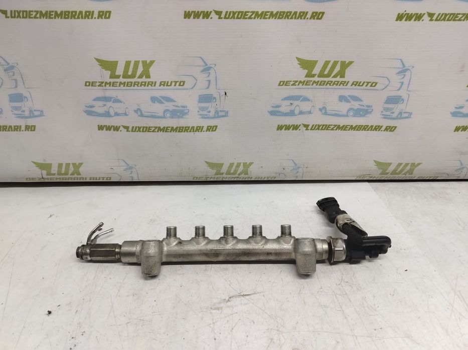 Rampa injectoare 1.6 cdti b16dth 55570022 Opel Astra J [2009 - 2012]