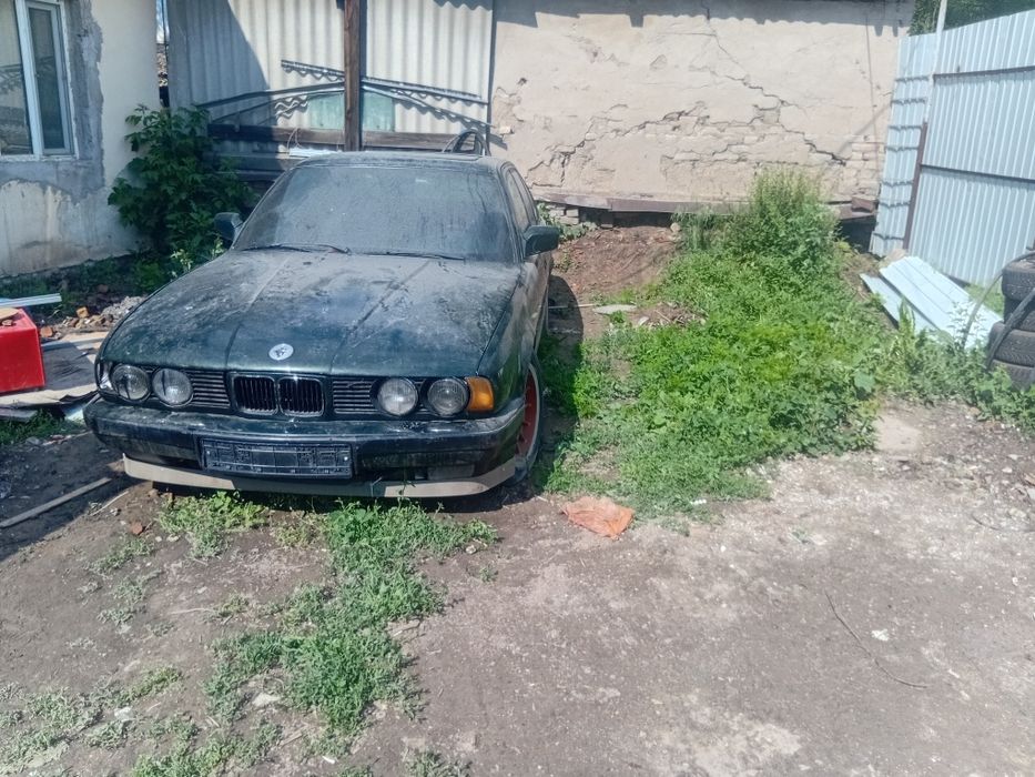 Продам бмв е34  на ходу