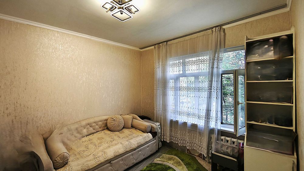 Yu  Продаётся 3х комнатная квартира 77 серия Сергели-4