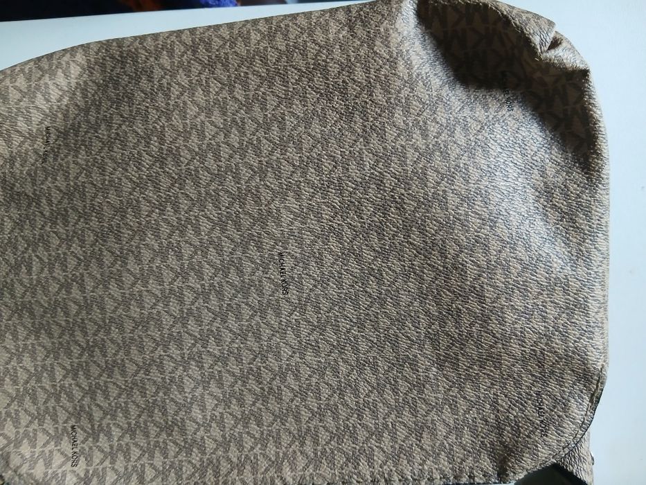 Продам сумку б/у