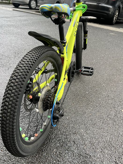 Bicicleta SKID  copii 20, cu suspensie fata si frane pe disc