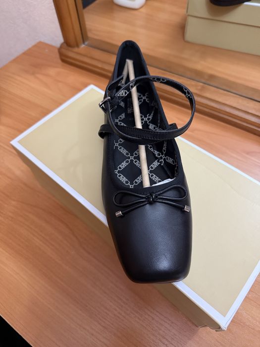 Женская обувь бренда Michael Kors, размер 40-41 , кожа мягкая и удобна