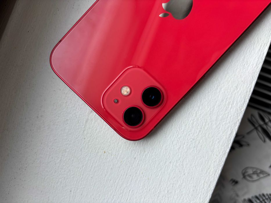 iPhone 12 64GB (Product RED), Battery Health 93%, stare bună + husă