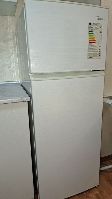 Холодильник Midea