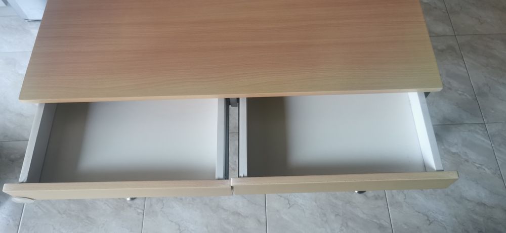 Дамска тоалетка за гримиране