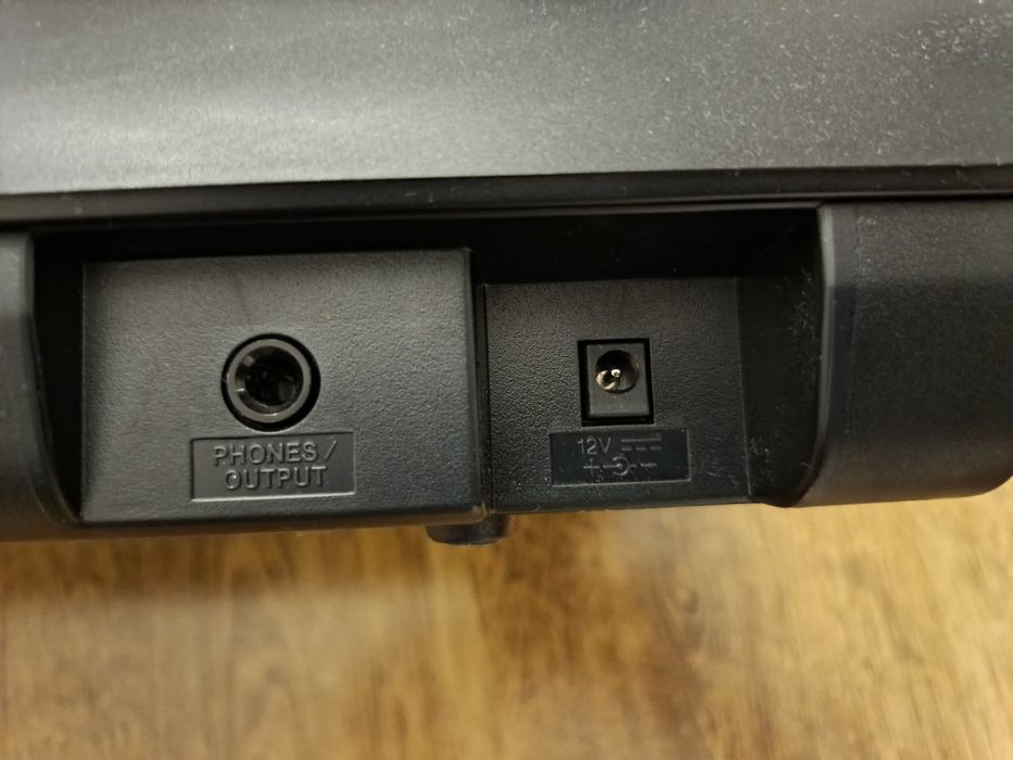 Pian Yamaha piaggero NP-12B + suport