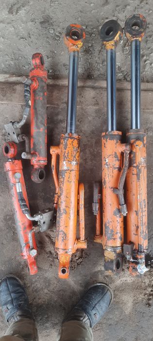 Гидравлик силиндирлар сотилади