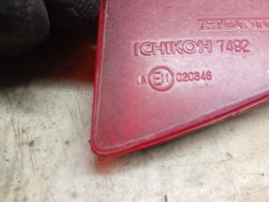 Catadioptru Honda Civic 7 (2000 - 2005) (1.6 VTEC D16V1) D16V1