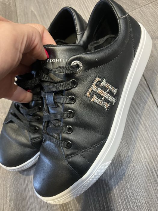 Оригинални маратонки Tomi hilfiger