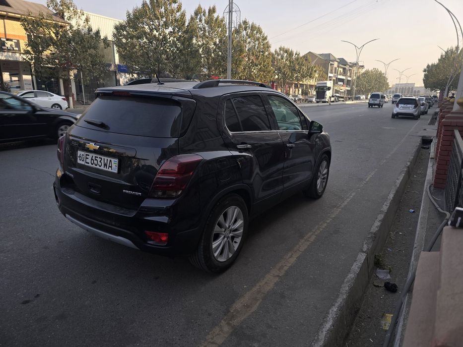 Chevrolet Tracker Premier сотилади