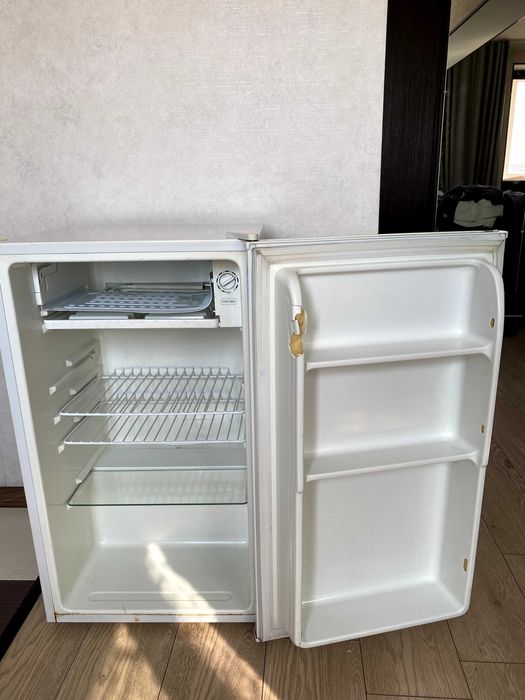 Холодильник компактный 92 литра