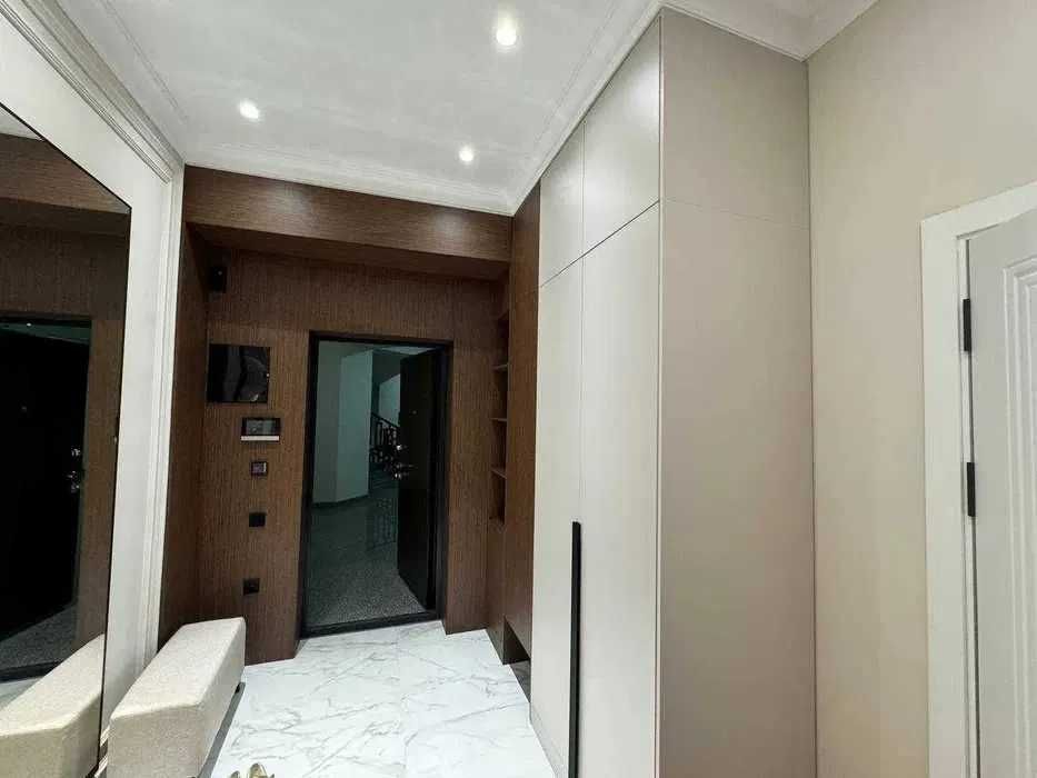 Аренда 3-комнатной в на Ц-1