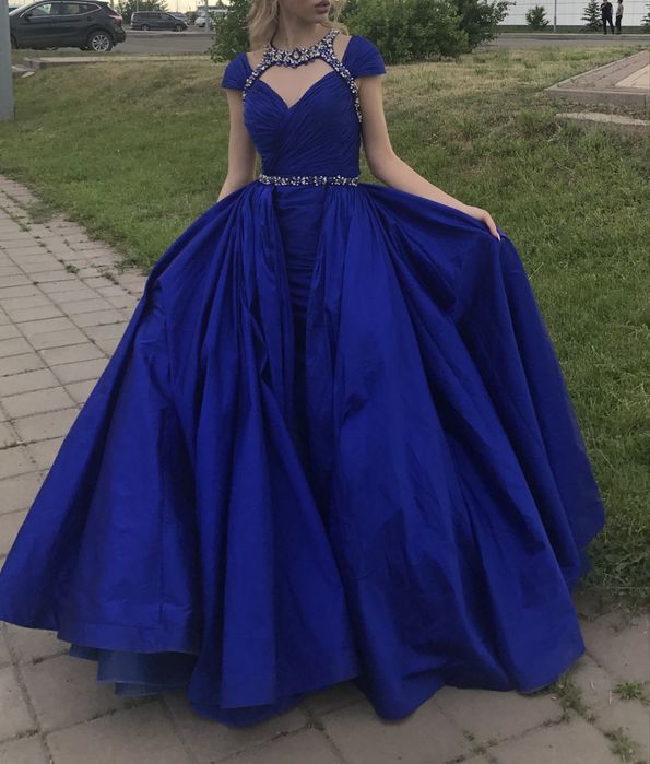 Продаю вечернее платье