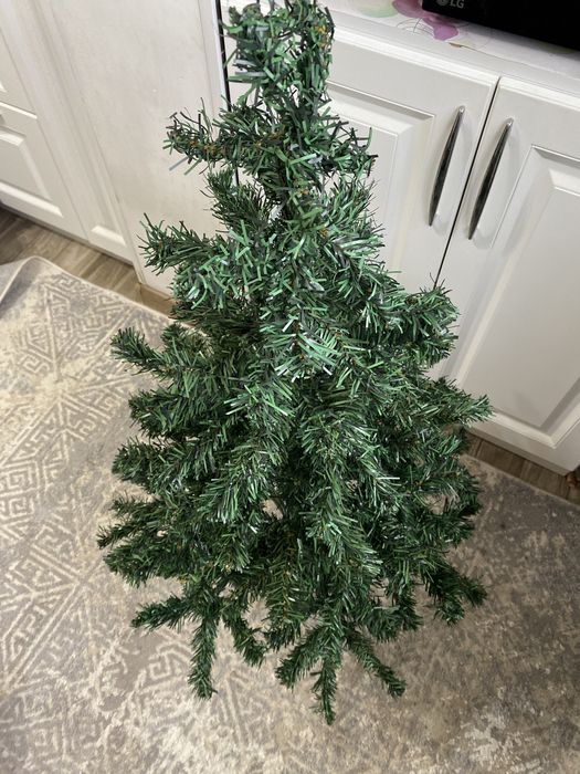 Елка искусственная