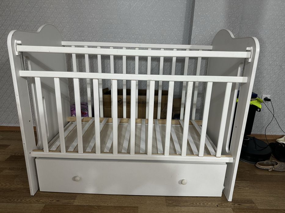 Продам детскую кровать срочно
