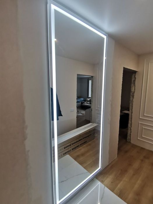 Зеркало с подсветкой