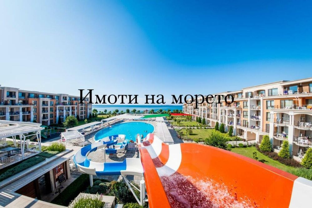Луксозно обзаведен двустаен с изглед море на първа линия, Свети Влас