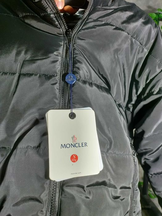 Geaca MoncIer marimea S