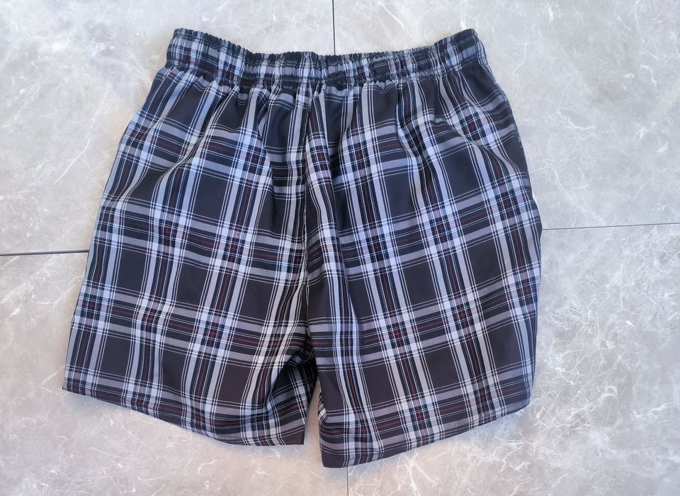 Arena плувни шорти M размер