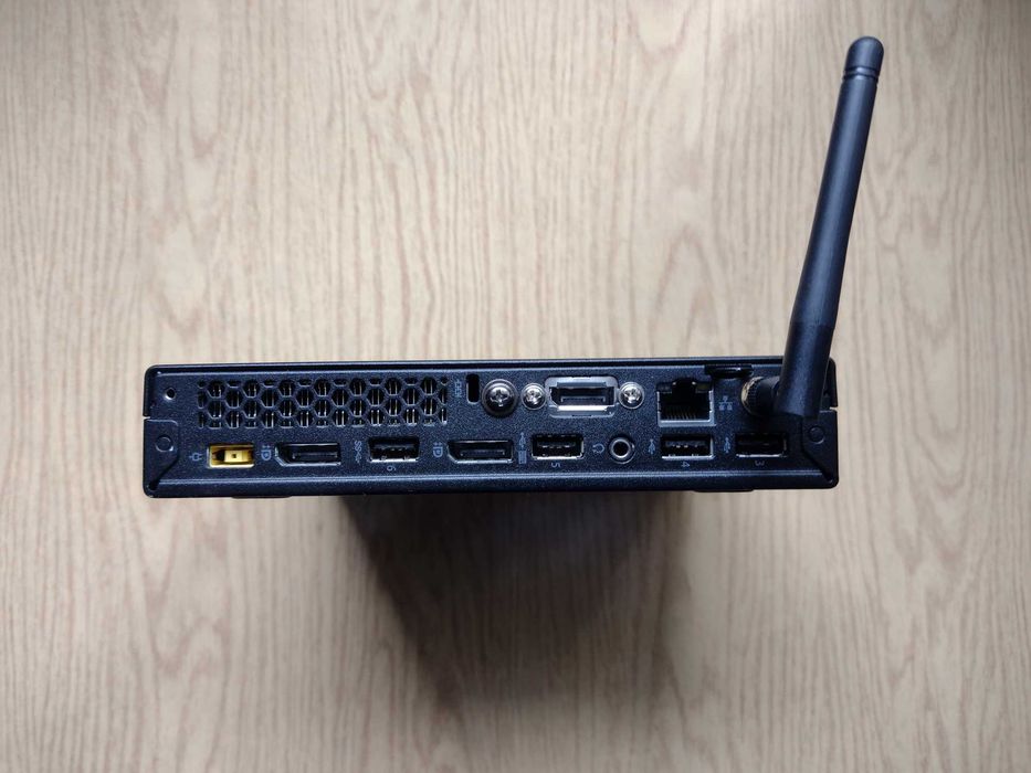 Lenovo Thinkcentre M715Q AMD Ryzen 5 Pro 2400GE