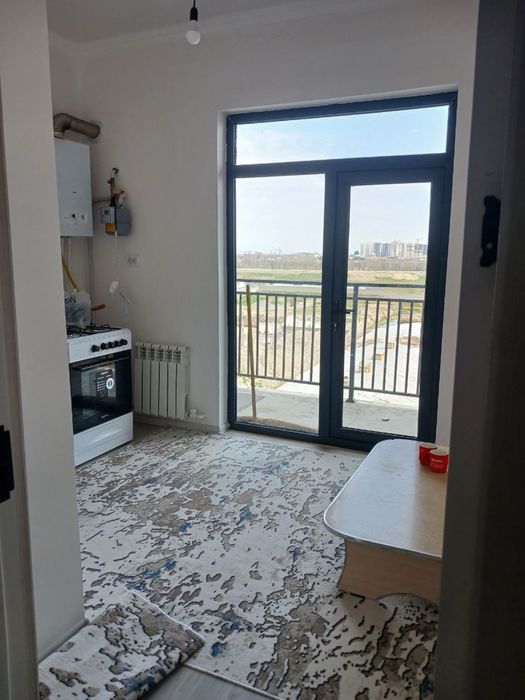 Uy sotiladi sergili bobur maxallada