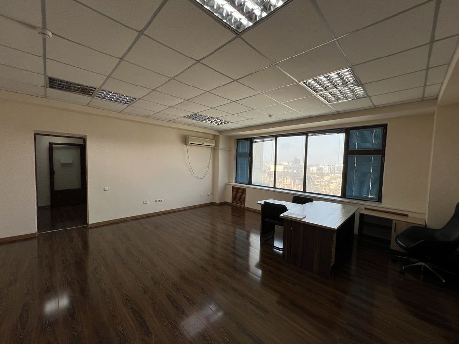 Аренда под офис метро Алайский! С мебелью вкл Коммуналко! 54м2 2комнат