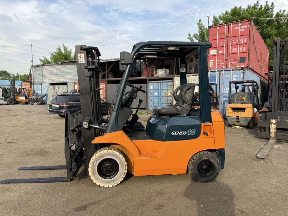 Toyota 7FG15 Вилочный погрузчик