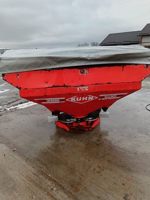 Distribuitor îngrășăminte ,azot, khun 900kg