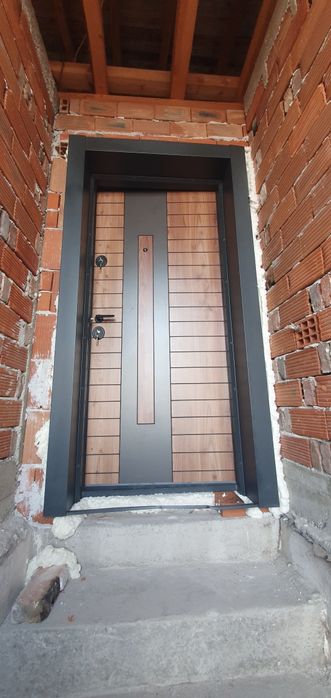 Монтаж Входни врати