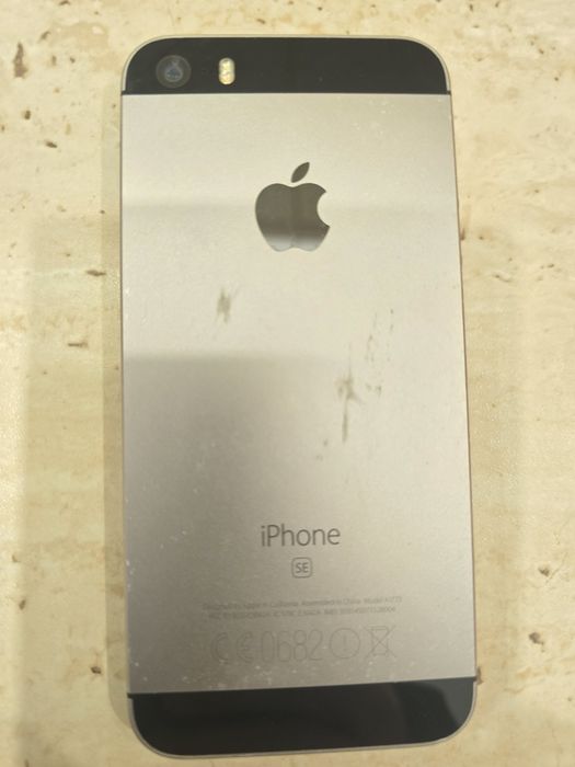 Vand iPhone SE functional