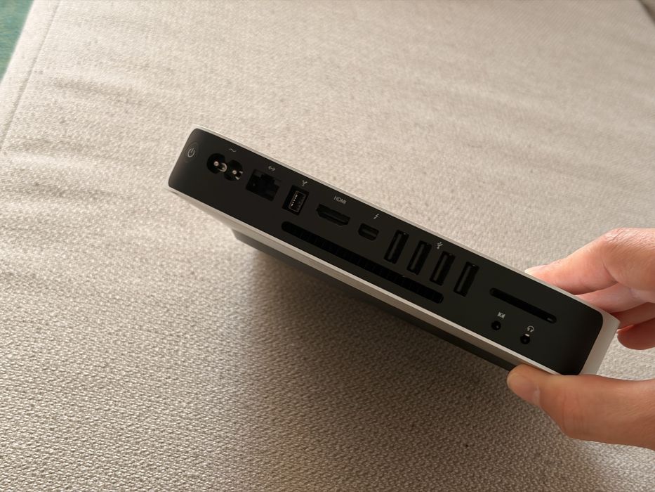 Mac Mini Server 2012 quad core i7 2ssd