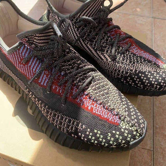 Yeezy 350 V2 Yecheil