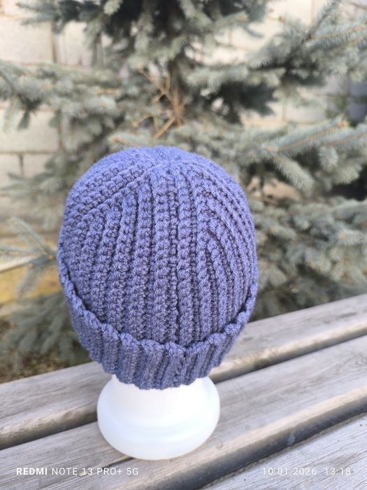 Мужская шапка вязаная