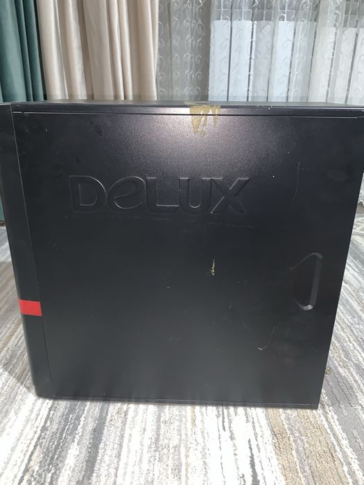 Компьютер  DELUX