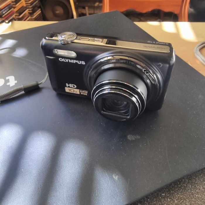 Olimpus D-720 Digital camera