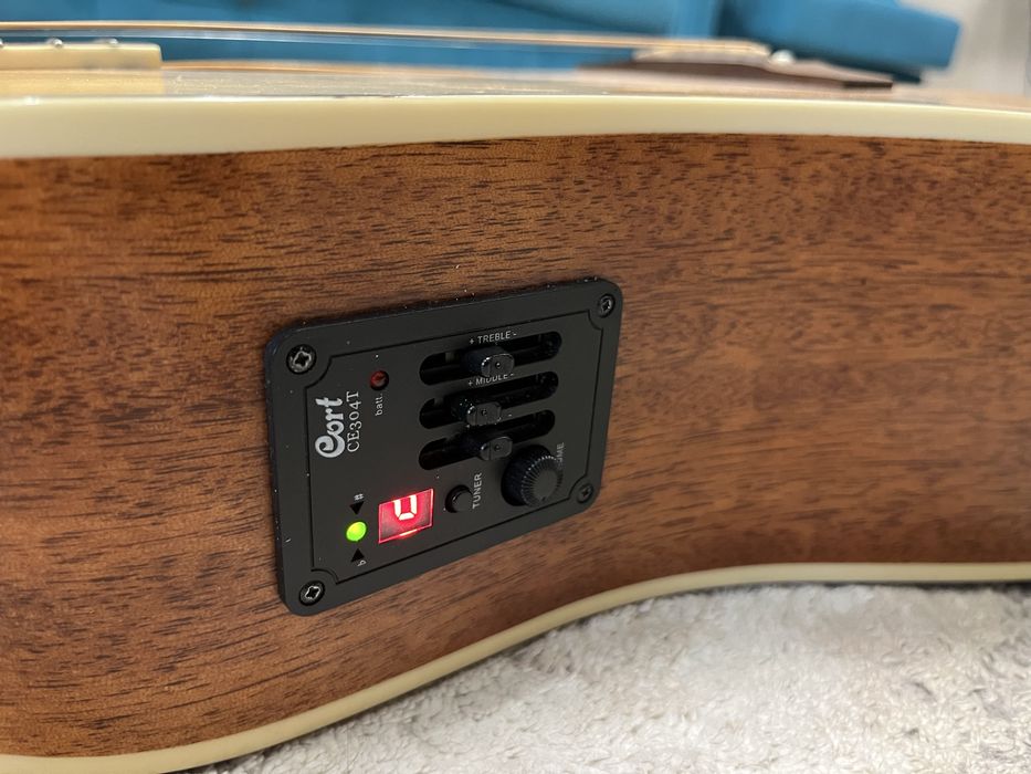 Акустическая гитара Cort