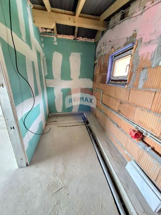 Продава се Къща в с. Рогачево, Област Добрич - 244 кв.м за 1148 €/кв.м - Снимка #6