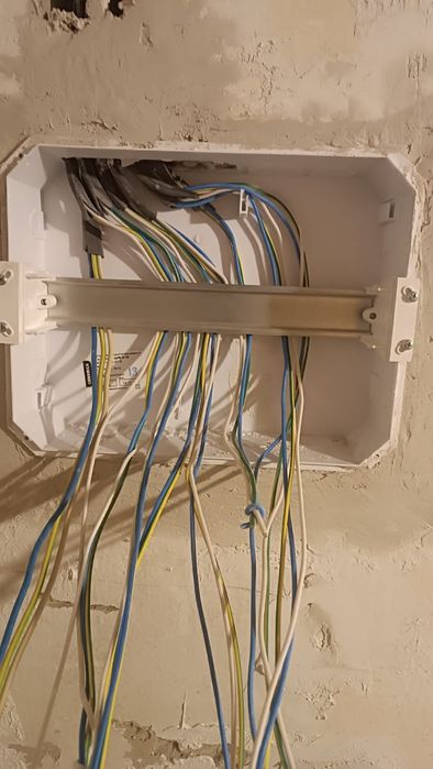 Услуги электрика 24/7