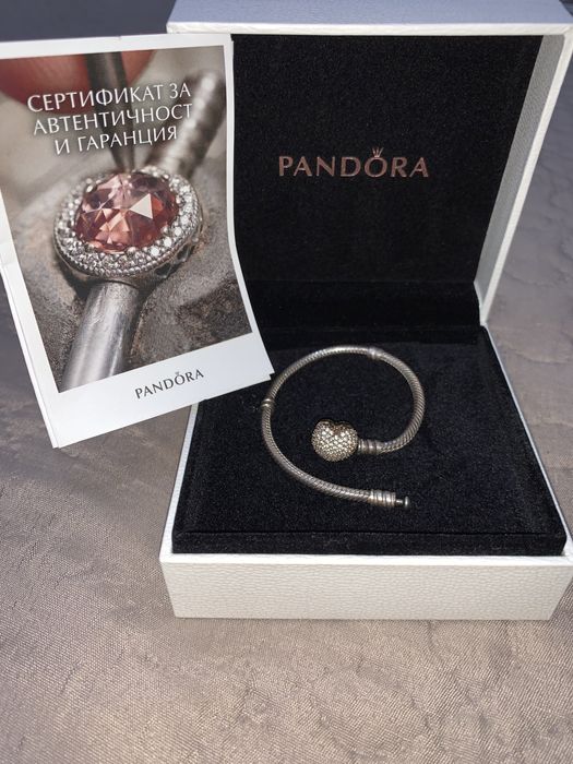 Гривна Pandora с розово злато