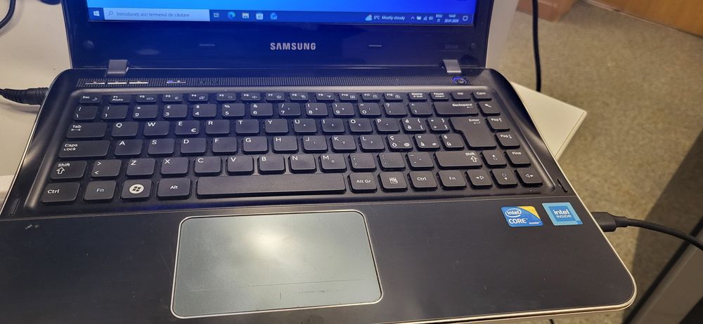 Laptop Samsung SF 310 intel core i3, 6gb ram, 112gb ssd