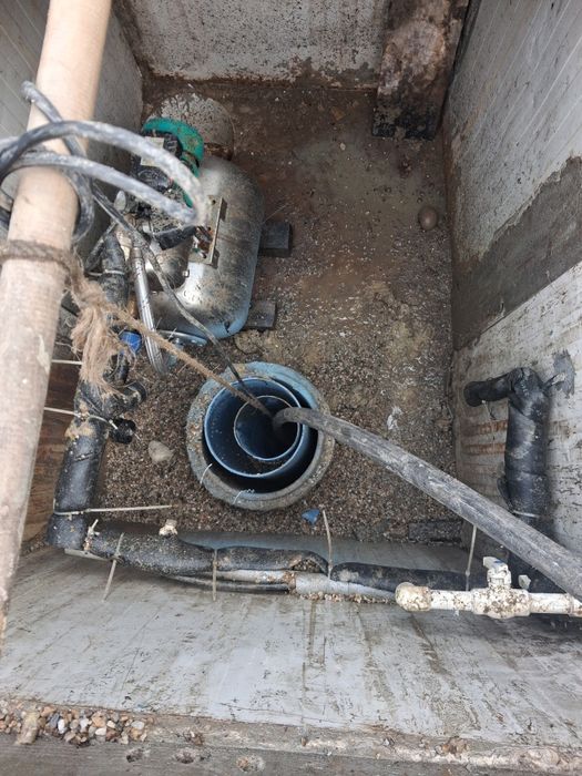 Executăm puturi apa denisipari prelungiri